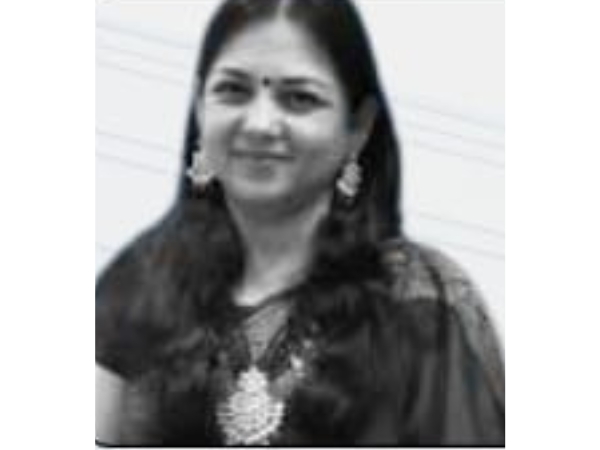 Dr Amishi Arora
